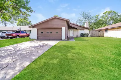 4427 Ravine Drive, Friendswood, TX 77546 - Photo 1