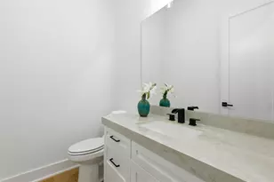 204 Milwaukee St, Houston, TX 77009 - Photo 30