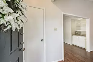 2001 Bering Dr, Houston, TX 77057 - Photo 6