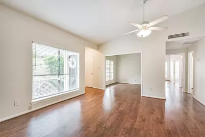 2001 Bering Drive #4D, Houston, TX 77057 - Photo 8