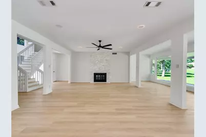 26 Cherry Hill Drive, Conroe, TX 77304 - Photo 4