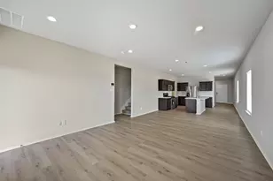 16524 Cascading Pnes Ct, Conroe, TX 77302 - Photo 4