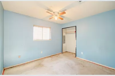 8014 Streamside Drive, Houston, TX 77088 - Photo 24