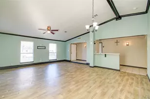 8014 Streamside Dr, Houston, TX 77088 - Photo 8