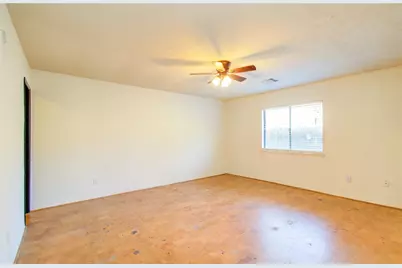 8014 Streamside Drive, Houston, TX 77088 - Photo 38