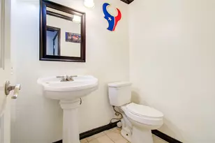 8014 Streamside Dr, Houston, TX 77088 - Photo 40