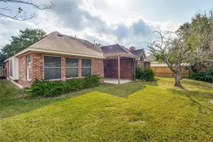 9827 Bestin Ln, Houston, TX 77065 - Photo 28