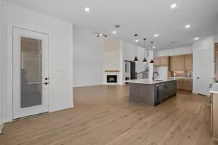 12226 Denham Dr, Mont Belvieu, TX 77523 - Photo 14