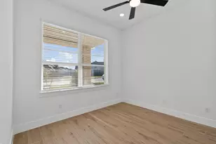 12226 Denham Dr, Mont Belvieu, TX 77523 - Photo 2