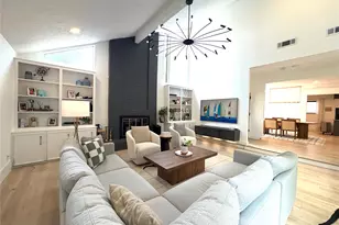 13914 Swiss Hill Dr, Houston, TX 77077 - Photo 2