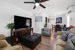 10526 Palestine St, Jacinto City, TX 77029 - Photo 4