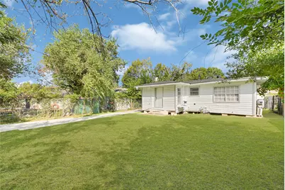 10526 Palestine Street, Jacinto City, TX 77029 - Photo 16