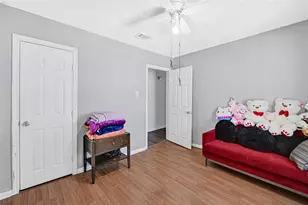 10526 Palestine St, Jacinto City, TX 77029 - Photo 10