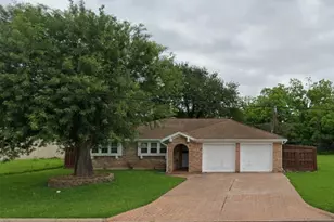 1414 Howell Ave, La Marque, TX 77568 - Photo 1