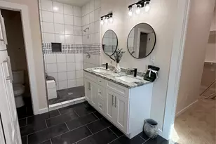 219 S 7th St, Beasley, TX 77417 - Photo 10