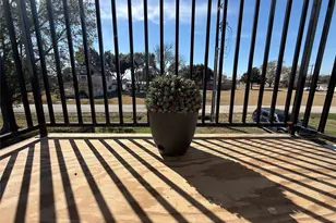 219 S 7th St, Beasley, TX 77417 - Photo 8