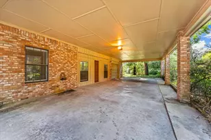 10 Wellington Ln, Conroe, TX 77304 - Photo 8