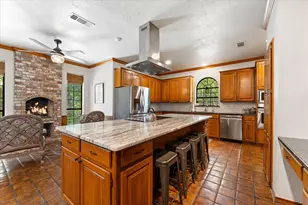 10 Wellington Ln, Conroe, TX 77304 - Photo 12