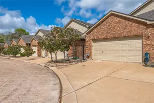 2060 Glencove Dr, Seabrook, TX 77586 - Photo 2