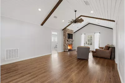 221 Oak Road, Clear Lake Shores, TX 77565 - Photo 4