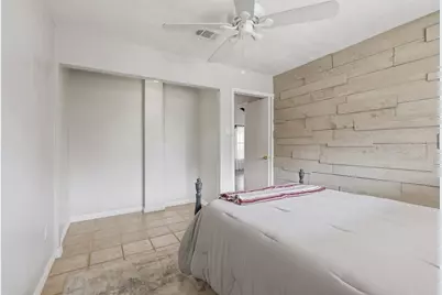 221 Oak Road, Clear Lake Shores, TX 77565 - Photo 12