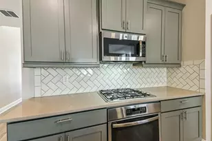 18703 Laurel Hills Dr, New Caney, TX 77357 - Photo 12