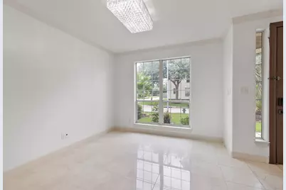 6423 Oakmont Creek Drive, Spring, TX 77379 - Photo 6