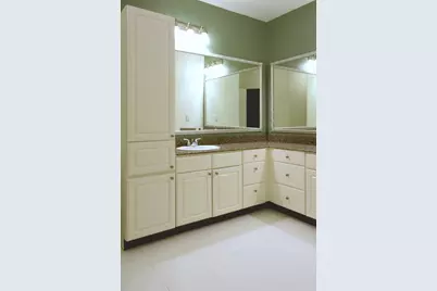 1711 Old Spanish Trail #104, Houston, TX 77054 - Photo 14