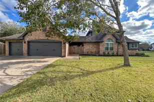 51 Orchid Ct, Lake Jackson, TX 77566 - Photo 42
