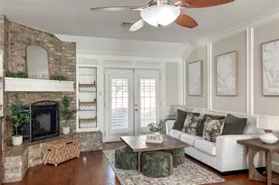 51 Orchid Ct, Lake Jackson, TX 77566 - Photo 8