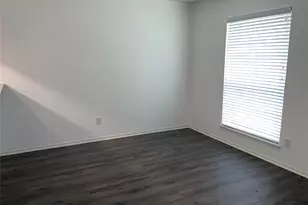 1110 W Tri Oaks Ln, Houston, TX 77043 - Photo 4