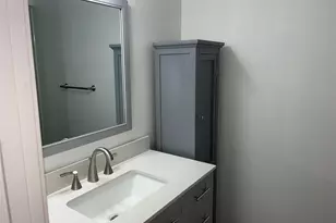 1110 W Tri Oaks Ln, Houston, TX 77043 - Photo 12