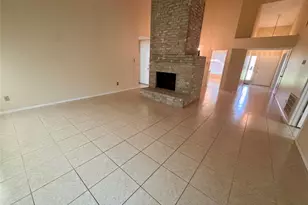 3423 Pecan Point Dr, Sugar Land, TX 77478 - Photo 4