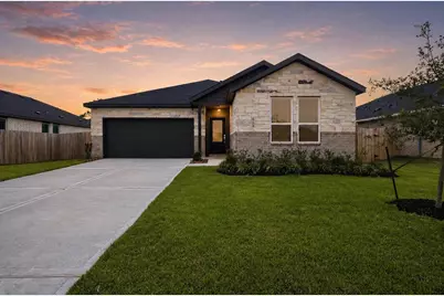 513 Robin Street, Angleton, TX 77515 - Photo 1