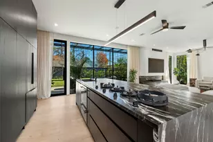 419 W 30th St, Houston, TX 77018 - Photo 12