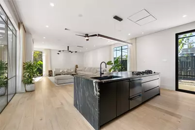 419 W 30th Street, Houston, TX 77018 - Photo 10