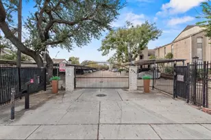 2021 Spenwick, Houston, TX 77055 - Photo 2