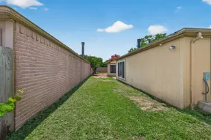 15818 Alta Mar Dr, Houston, TX 77083 - Photo 40