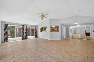 15818 Alta Mar Dr, Houston, TX 77083 - Photo 2