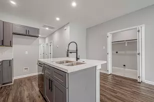 7234 St Augustine St, Houston, TX 77021 - Photo 12