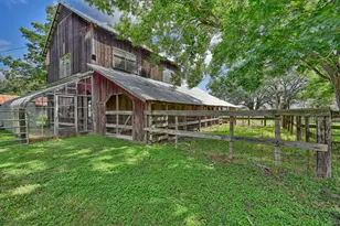 3348 W Ueckert, Bellville, TX 77418 - Photo 42