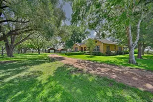 3348 W Ueckert, Bellville, TX 77418 - Photo 4