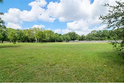 8 Middleton Street, Bayview, TX 77518 - Photo 4