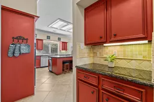 11807 Mighty Redwood Dr, Houston, TX 77059 - Photo 20