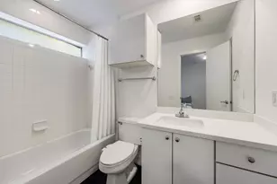 824 Ruthven St, Houston, TX 77019 - Photo 10