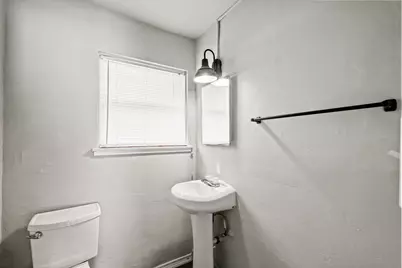 8118 Panay Drive, Houston, TX 77033 - Photo 6