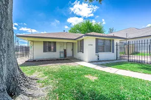 4356 Phlox St, Houston, TX 77051 - Photo 2