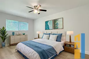 1016 E Walker St, League City, TX 77573 - Photo 2