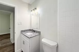 1016 E Walker St, League City, TX 77573 - Photo 18