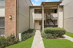 5667 Birchmont Dr, Houston, TX 77091 - Photo 2